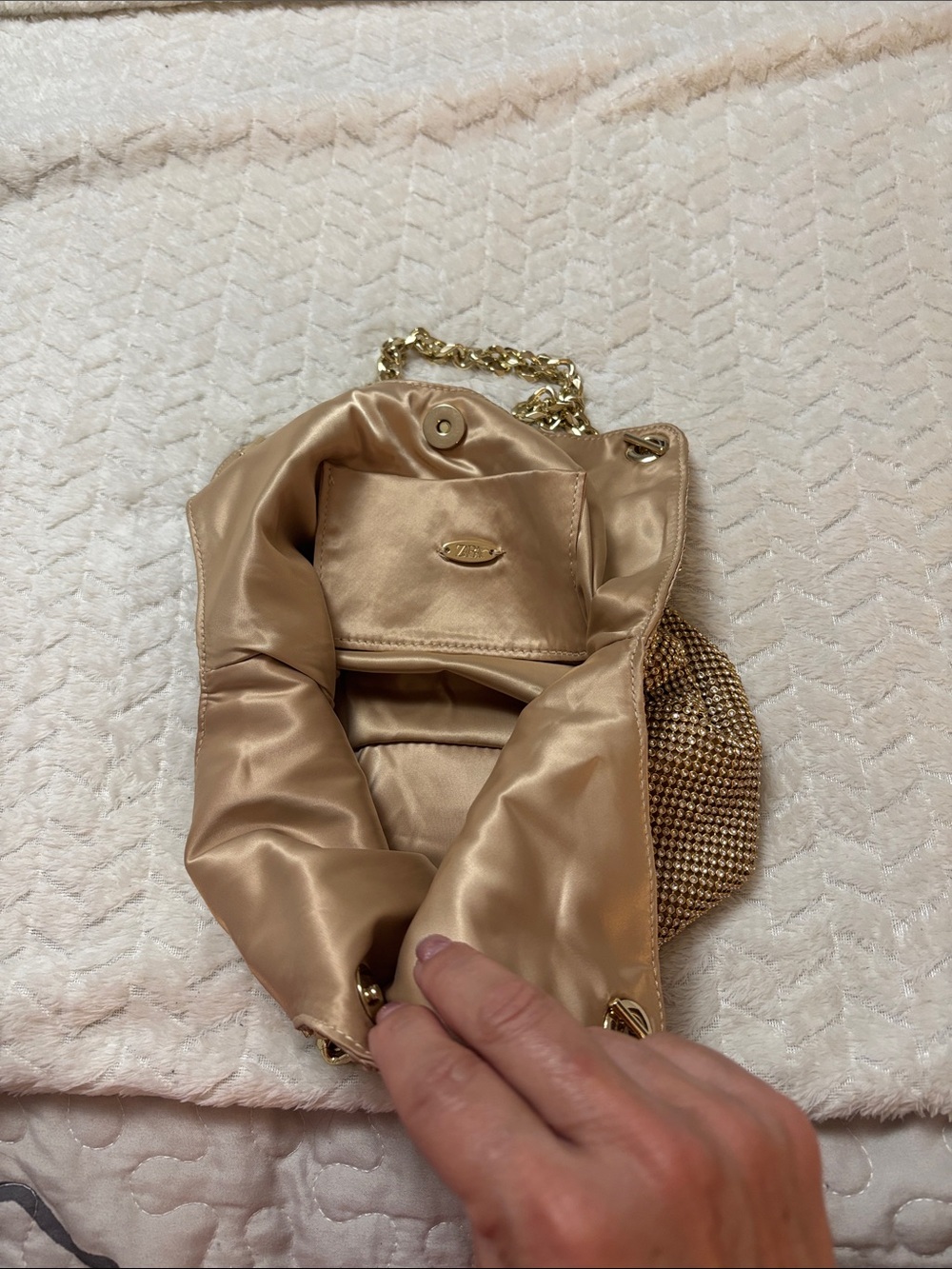 Zara Gold Mesh Shoulder Bag with Chain Strap - Picture 2 of 6